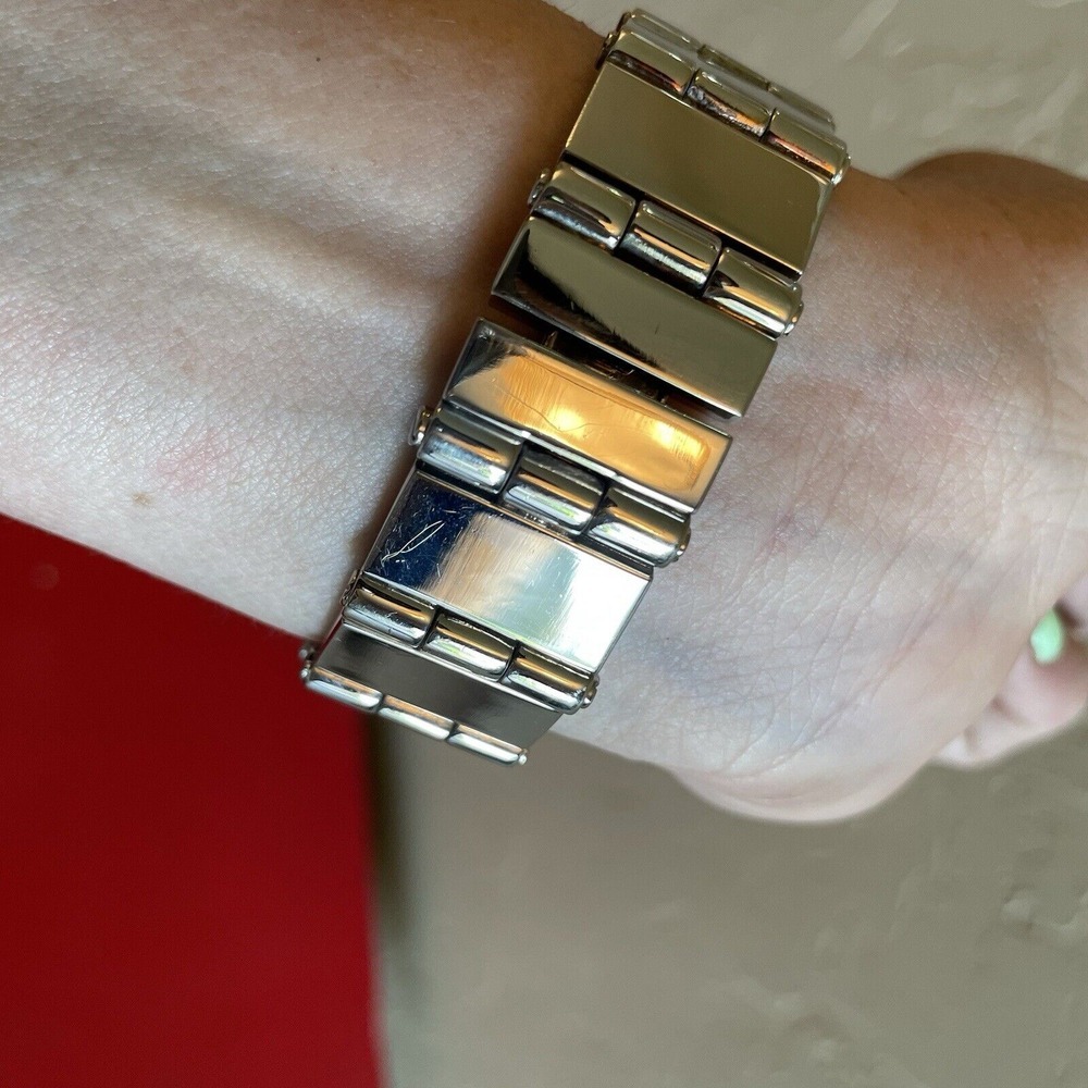 Gucci 600 Series Watch Women Black Dial Swiss Made Square‎ Vintage No Box WORKS - Picture 11 of 13
